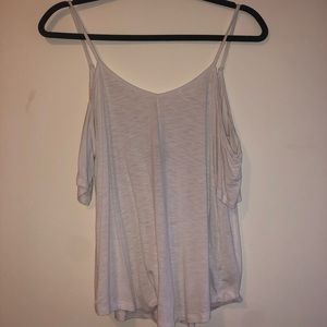 Cold shoulder tee